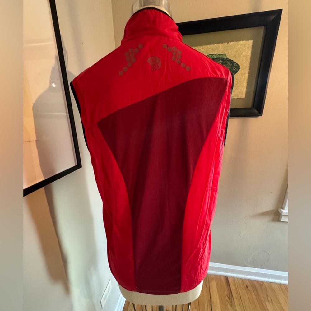 Mountain Hardwear Women's Bright Red Softshell Vest with Chest Zip - Picture 3 of 7